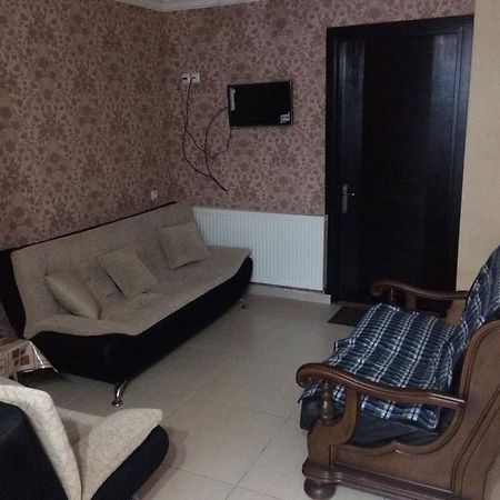 Guest House 博尔若米 外观 照片