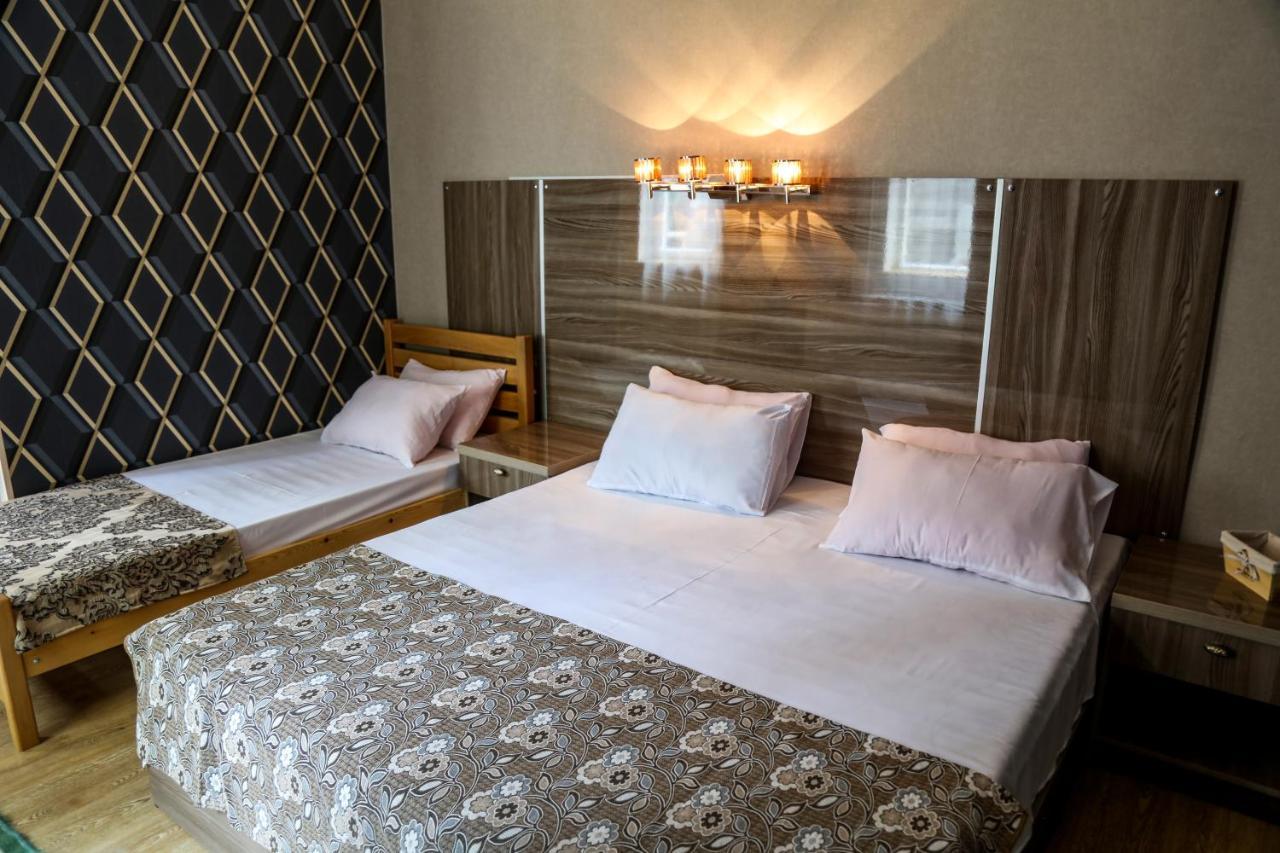 Guest House 博尔若米 外观 照片