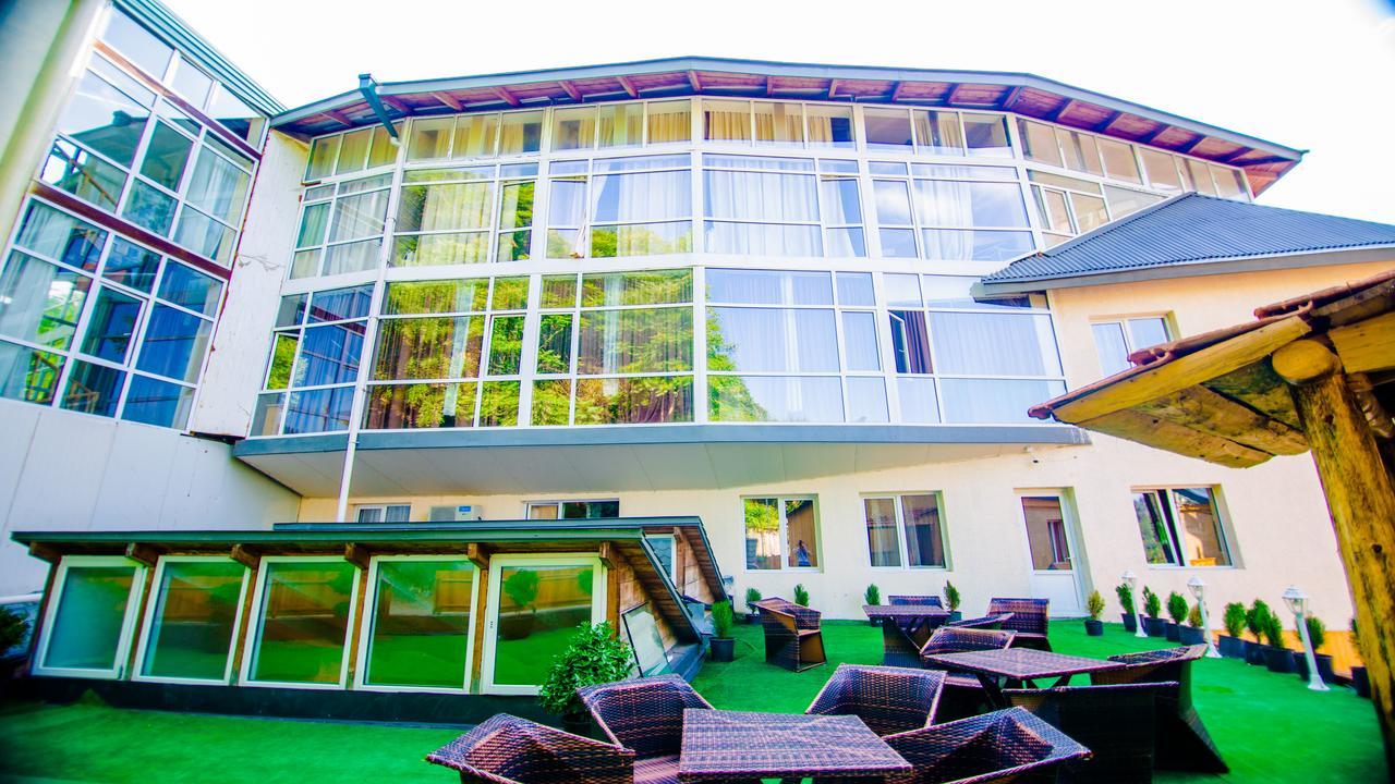 Guest House 博尔若米 外观 照片
