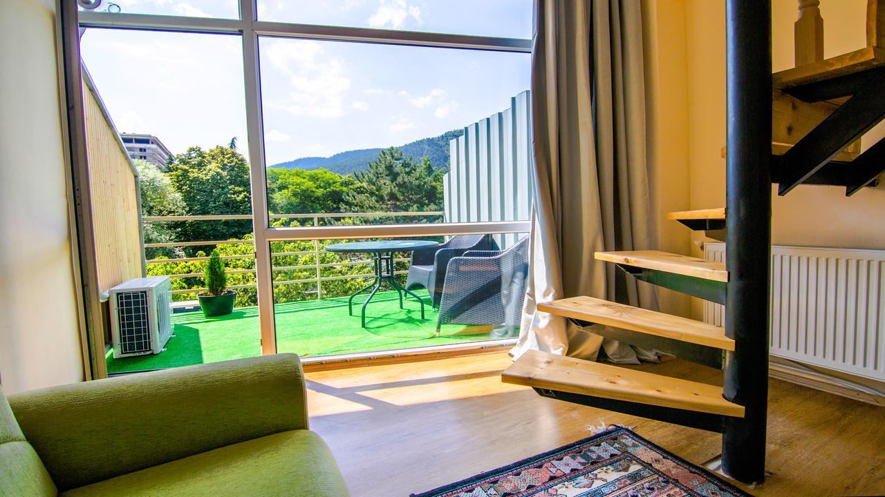 Guest House 博尔若米 外观 照片