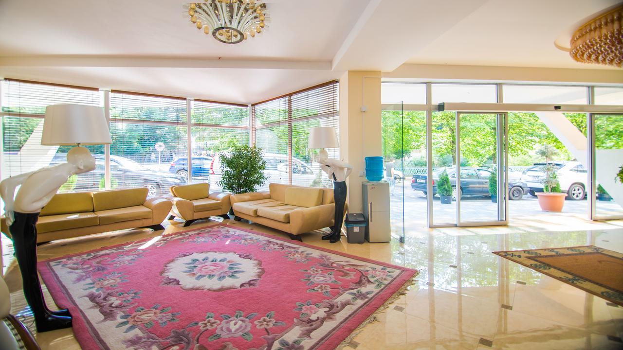 Guest House 博尔若米 外观 照片
