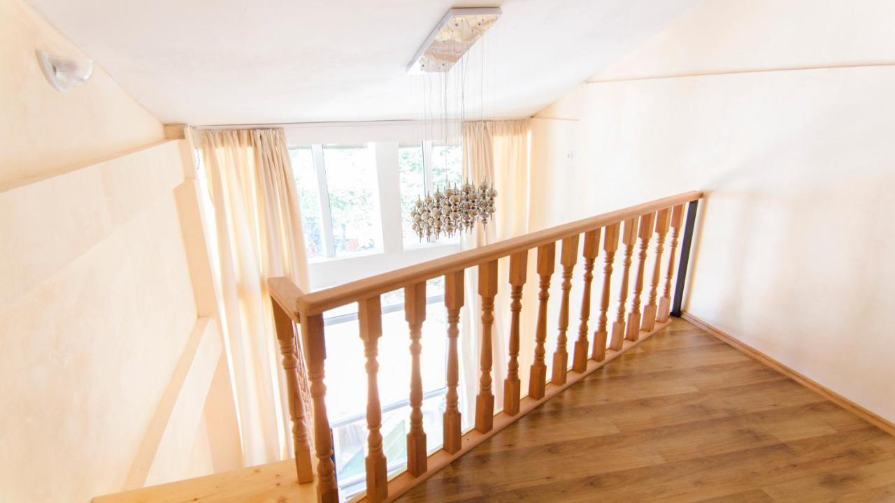 Guest House 博尔若米 外观 照片